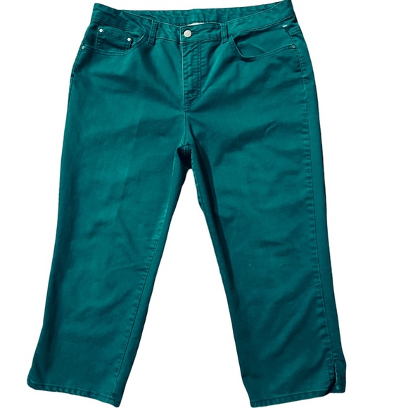 Jaclyn Smith Collection Classic Capris , Women Capris , Classic Women Capris - Picture 2 of 9